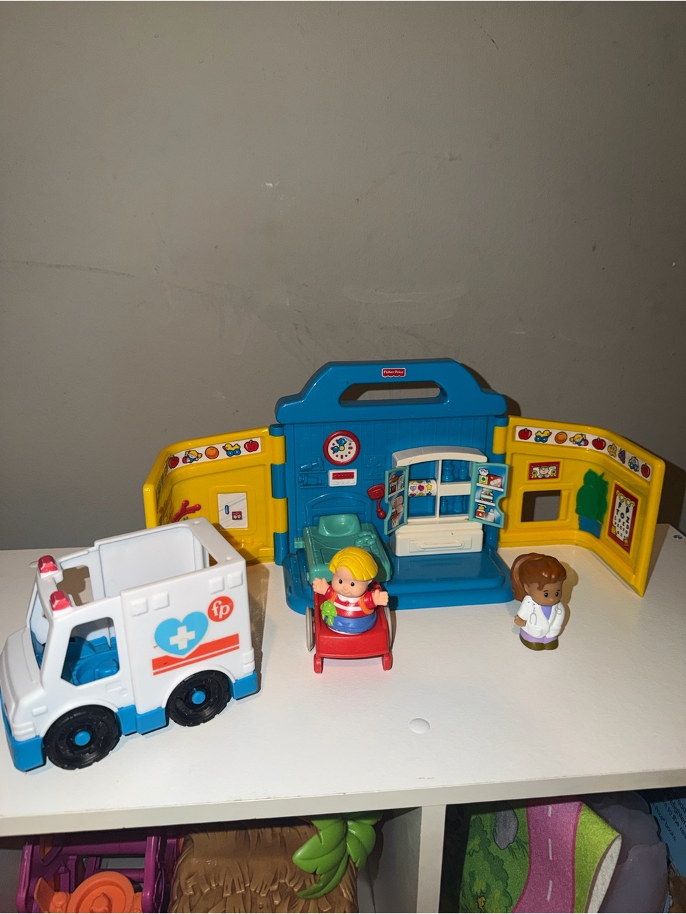 Fisher-Price Eddies Doctor Visit 1999